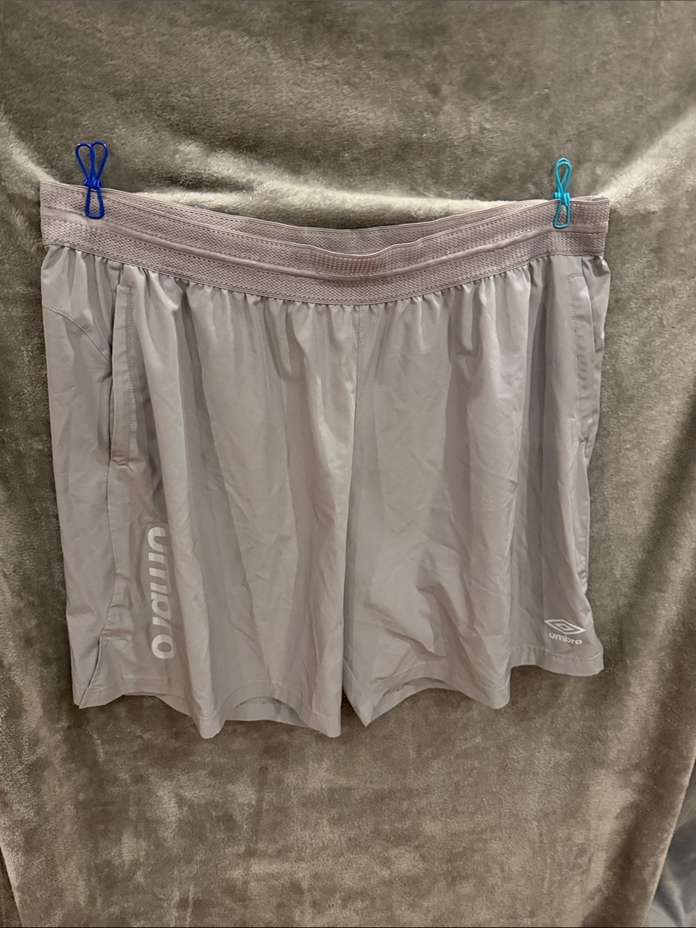 Umbro Women's Light Gray Athletic Shorts with Elastic Waist